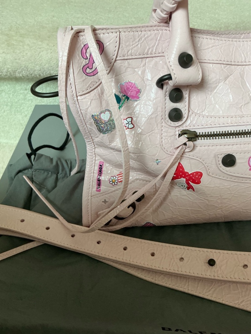 GORGEOUS BALENCIAGA LE CITY SMALL PINK STICKERS SATCHEL CROSSBODY BAG - Picture 4 of 16